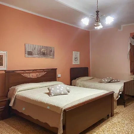 La Casa Dei Nonni בית נופש *